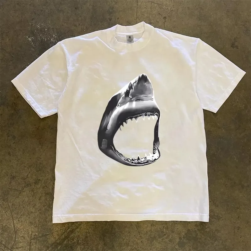 Great White Shark T-shirt Here - Mens Fashion Young recensie en prijs